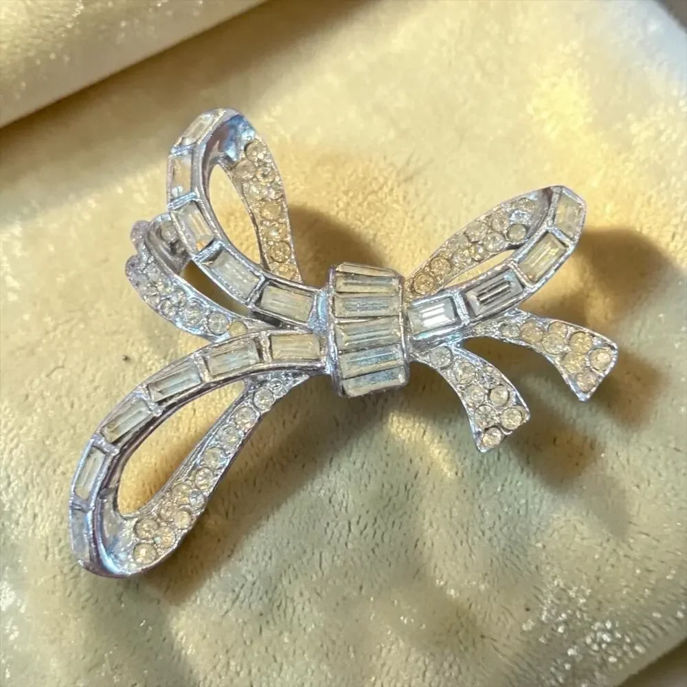 Vintage Signed TOPS Rhinestone Bow Brooch Art Deco Baguette Ribbon Silver Tone